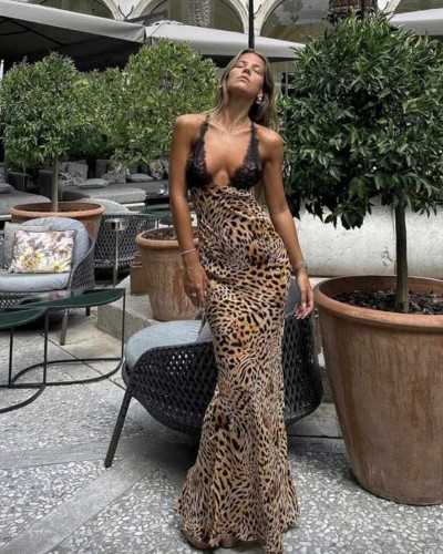 Lace And Leo Φόρεμα