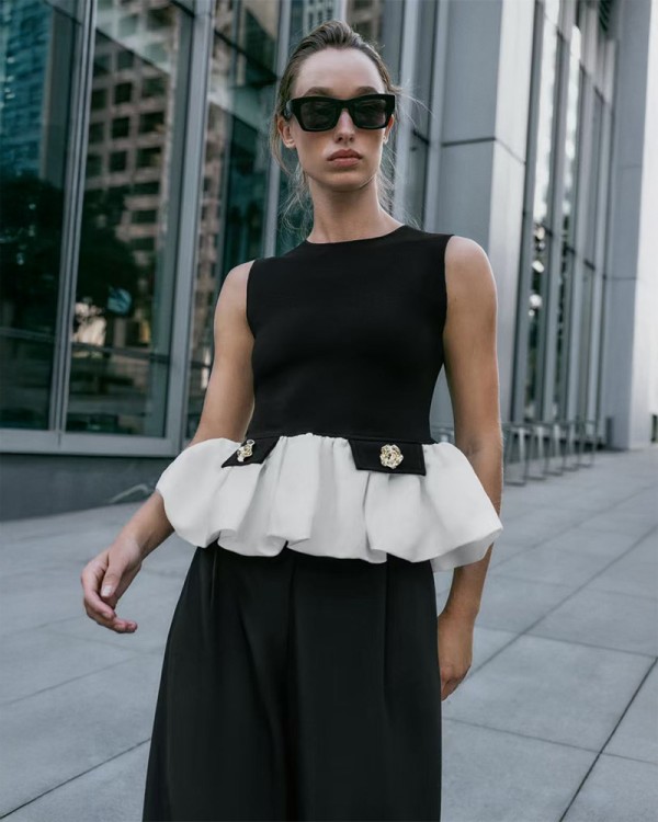 Black Top White Volan